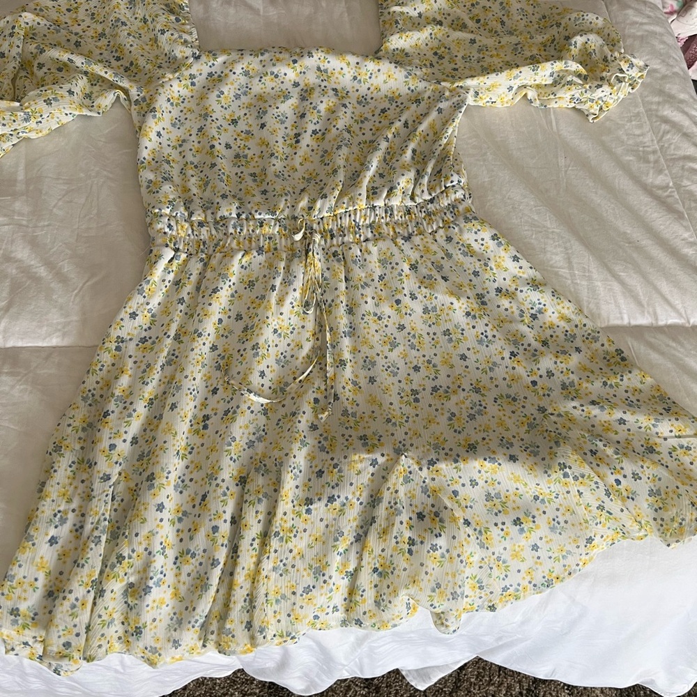Fun and flirty women’s dress size medium